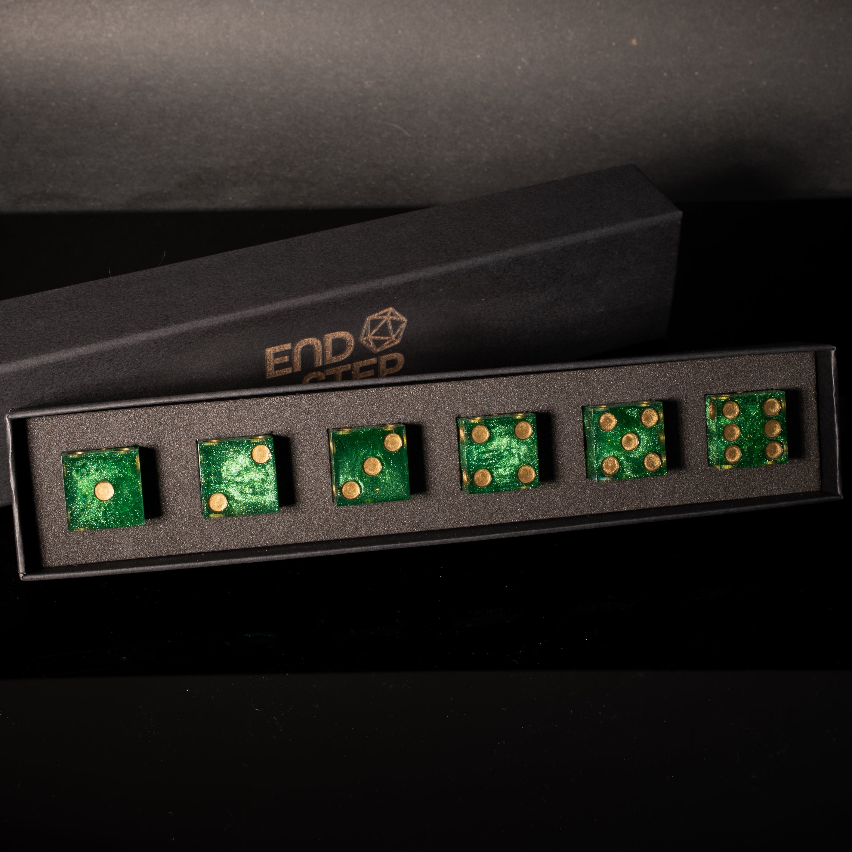 Emerald Medallion Pip Set